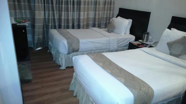 Hotel Grand Dhillon